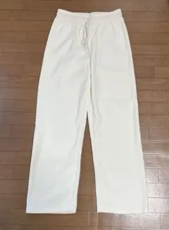 アイボリーコーデュロイパンツ