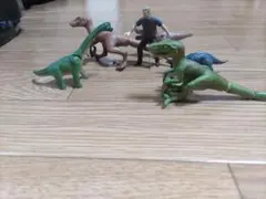 ミニ恐竜フィギュアセット オーウェン　ジュラシック