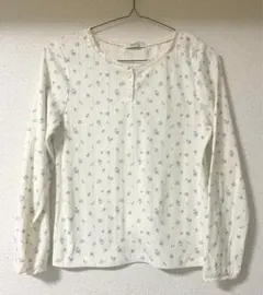 earth music&ecology 花柄トップス 長袖 レース アイボリーのサムネイル