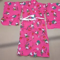 d*2様 ハローキティ　浴衣　美品　120cm ハイビスカス　総柄　レトロのサムネイル