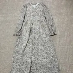 レイカズン花柄クリーム色ワンピース