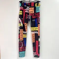 【140】SHEIN 英字 総柄 レギンス パンツ カラフル ダンス