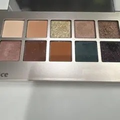 hince アイシャドウパレット BE MAGICAL