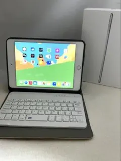 美品　iPad Mini 第5世代 WiFi 256G キーボードカバー付