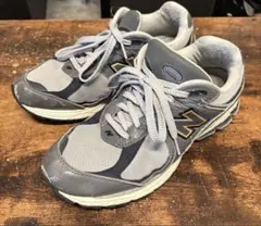 New Balance 2002R シリーズ グレー/ネイビー