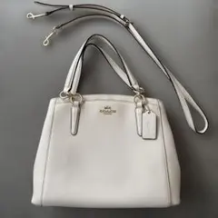COACH ショルダーバッグ ホワイト ゴールド金具 - メルカリ