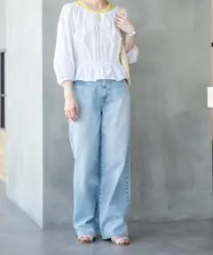 UNIQLO ワイドストレートデニム ライトブルー