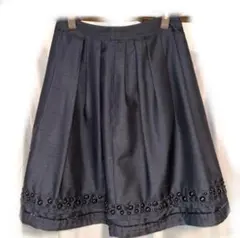 タグ付き TO BE CHIC スワロフスキー フレアスカート ビジュー 黒 タグ付き TO BE CHIC スワロフスキー フレアスカート ビジュー 黒