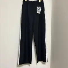 【新品未使用】サイドラインパンツ　黒　しまむら　FLASH BLUE KAORU