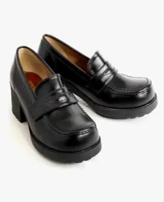 黒 ローファー 中ヒール