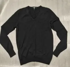 UNIQLO レディースブラック Vネックセーター M