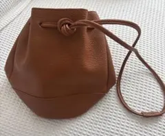 美品☆レディース巾着型ショルダーバッグ☆