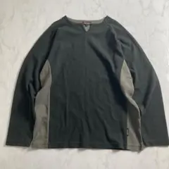 黒 長袖カットソー