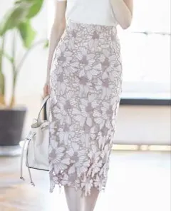 tocco closet 配色フラワーレースタイトスカートのサムネイル