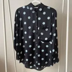 ZARA レディース　黒と水色のドット柄長袖シャツ