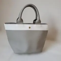 S.HERBETグレーとホワイトのトートバッグ♪