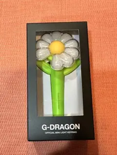 新品G-DRAGON ジヨン 公式ミニペンライトキーホルダー【ライトグリーン】 G-DRAGON [MINT] OFFICIAL LIGHTSTICK MINI KEYRING 公式ミニ