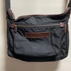 Felisi ショルダーバッグ ナイロン レザーのサムネイル
