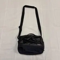 manhattan passage ナイロン ショルダーバッグ 黒/ネイビー