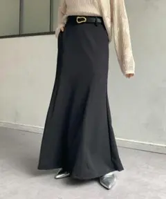 黒 Iラインマーメイドスカート
