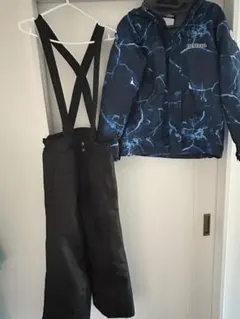 RESEEDAスキーウェア　防水ジャケットとパンツセット