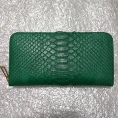 新品未使用 ラウンドファスナー 長財布 パイソン柄