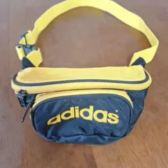 adidasウエストポーチ