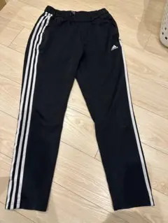 adidas トレーニングパンツ ブラック 3本ライン - メルカリ