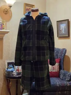 今週末まで値下げ‼️Columbia　フリースジャケット・ショートパンツセット