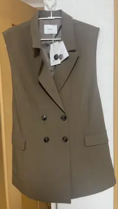 ムルーア　MURUA ジレ　ブラウン　タグ付き