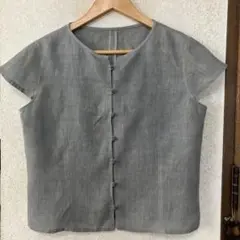 麻のブラウス
