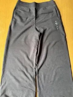 UNIQLO スウェットワイドアンクルパンツ 未使用品
