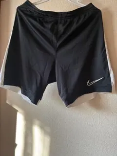 Nike ハーフパンツ 黒/白