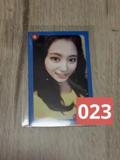 TWICE ツウィ What is Love トレカ 023