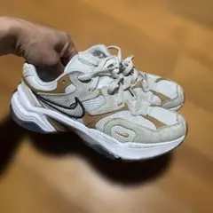 ナイキスニーカーのサムネイル