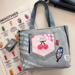 キュートなチェリー✴︎ トートバッグ　デニムリメイクバッグ