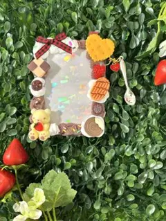 ホイップデコ硬質トレカケース　クッキー　ストラップ付き
