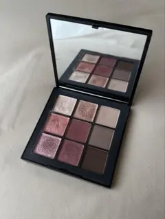 NARS アンインヒビテッド アイシャドーパレット Sのサムネイル