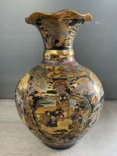 美品】薩摩焼 金襴手 双耳 飾り壺 花瓶 孔雀 牡丹 金彩 骨董