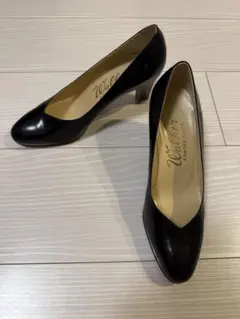 Walker FAMOUS SHOES 本革パンプス 黒 サイズ22.5のサムネイル