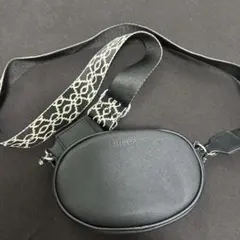 MURUA ブラック オーバルショルダーバッグのサムネイル
