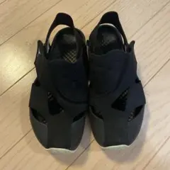 美品　ナイキ　ジョーダン　サンダル　黒　18センチ　スポーツサンダル　キッズ