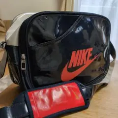 NIKE エナメルバッグ 15リットル