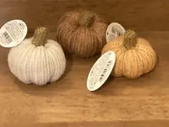 ⭐️メルカリ 最安⭐️オブジェ 毛糸編みパンプキン 3点セット ハロウィン
