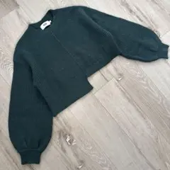 AZULby moussy 濃グリーン クロップドセーター バルーンスリーブ