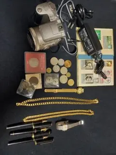 遺品整理　生前整理　ビンテージアクセサリー古銭等