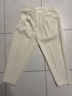 ホワイトスラックスメンズ