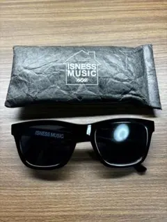 Item thumbnail for item e6ea04c8-1f83-43af-8d0c-b8e37d625537