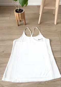 ★ 美品！NIKE DRI-FIT メッシュ タンクトップ ホワイト　Sサイズ