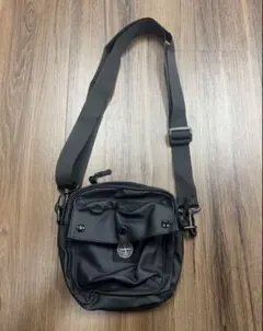 美品　人気ショルダーバッグ　STONE  2025年最新】STONE ISLAND メンズ ショルダーバッグの人気
